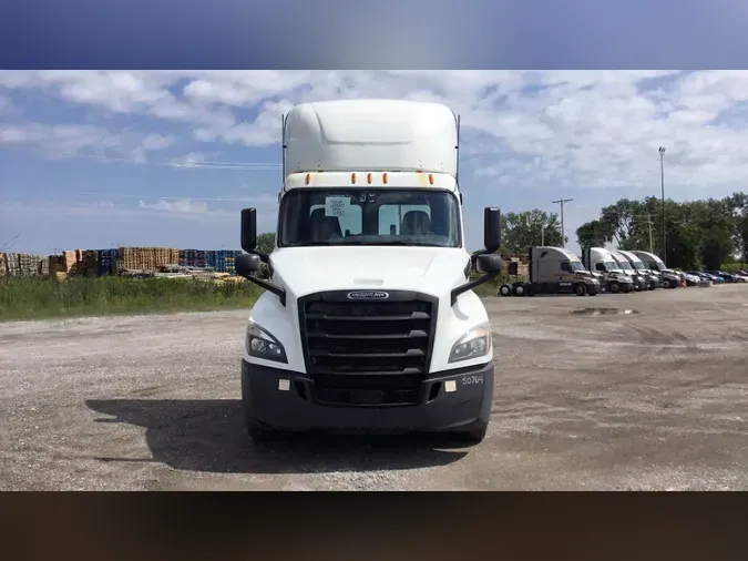 2020 Freightliner Cascadia 126f6227eb1a1e6caade5abcc09a85a68c5