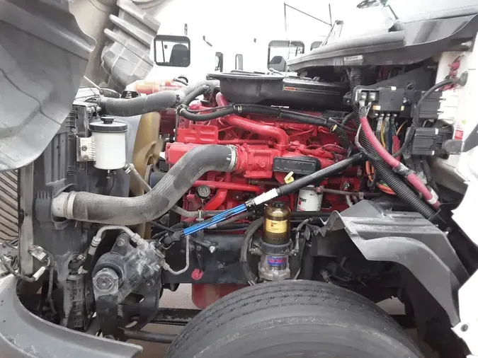 2019 NAVISTAR INTERNATIONAL LT625 DAYCAB T/A