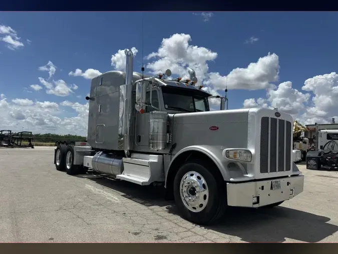2020 Peterbilt 389