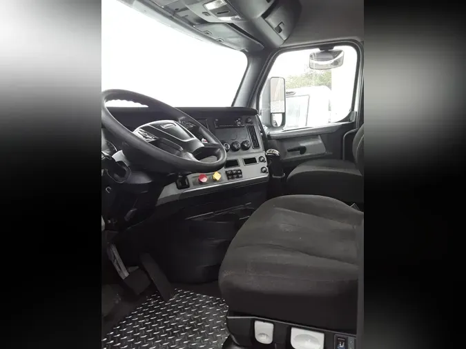 2020 FREIGHTLINER/MERCEDES NEW CASCADIA PX12664