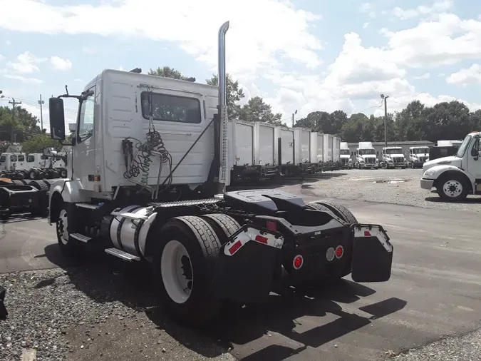 2016 VOLVO VNL42TRACTOR