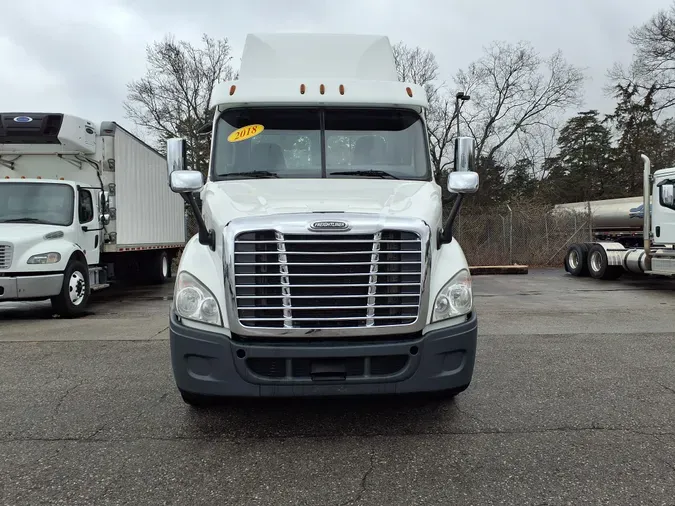 2018 FREIGHTLINER/MERCEDES CASCADIA 113