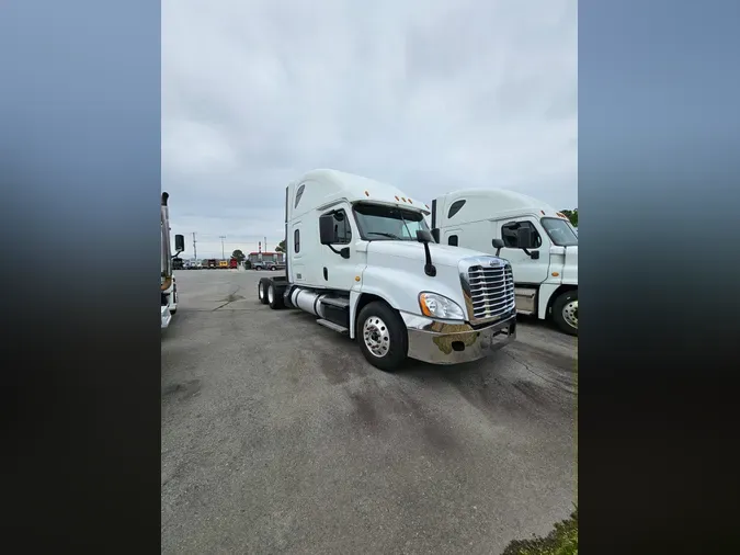 2017 FREIGHTLINER/MERCEDES CASCADIA 125