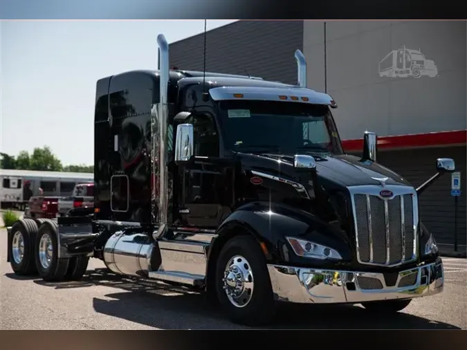 2025 PETERBILT 579