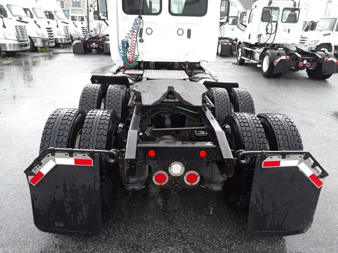 2019 FREIGHTLINER CASCADIA 125