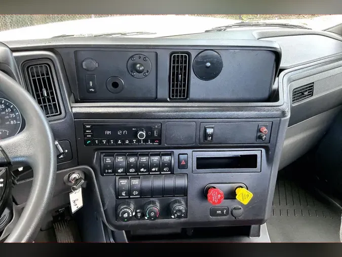 2022 INT LT625 6x4f62d7539524a7aa975b6c7e3f535494d