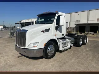 2017 Peterbilt 579