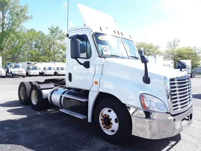 2016 FREIGHTLINER CASCADIA 125