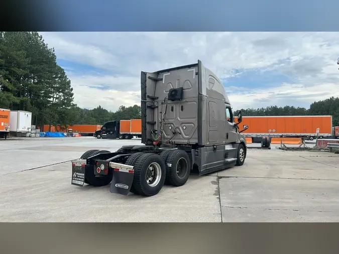 2021 Freightliner Cascadia