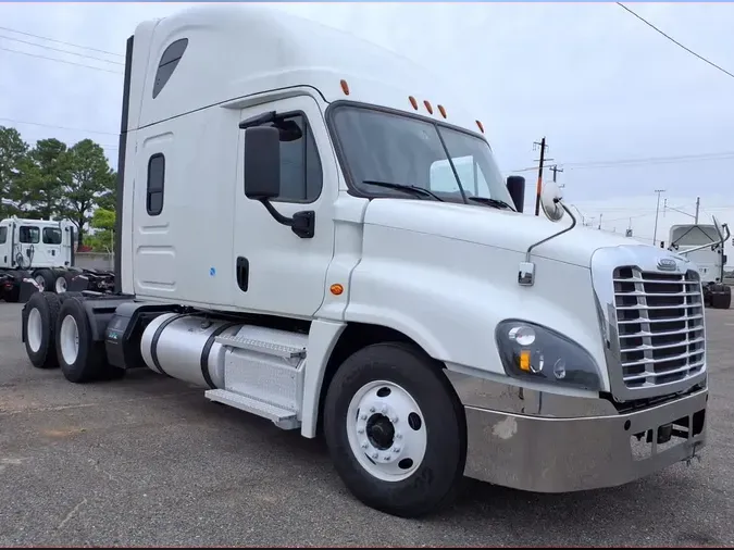 2020 FREIGHTLINER/MERCEDES CASCADIA 125