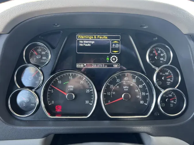 2021 Peterbilt 579