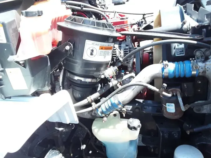 2019 FREIGHTLINER/MERCEDES M2 106
