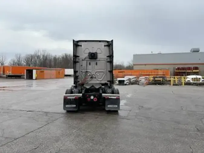 2021 Freightliner Cascadia