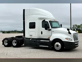 2022 INT LT625 6x4