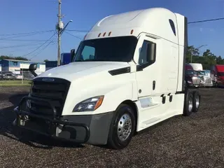 2021 FREIGHTLINER CA126