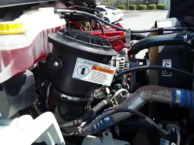 2020 FREIGHTLINER/MERCEDES M2 106f6425f3a5eae3d247a586cdb3af9b615