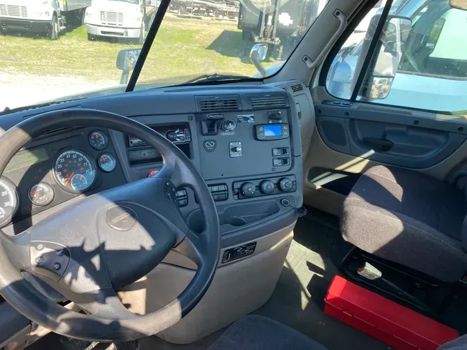 2019 FREIGHTLINER/MERCEDES CASCADIA 125