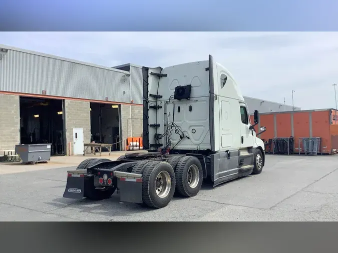 2021 Freightliner Cascadia