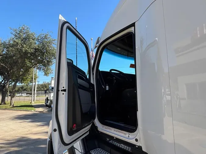 2026 Kenworth T680f6461bf90289e12673dcb3b3583a452f