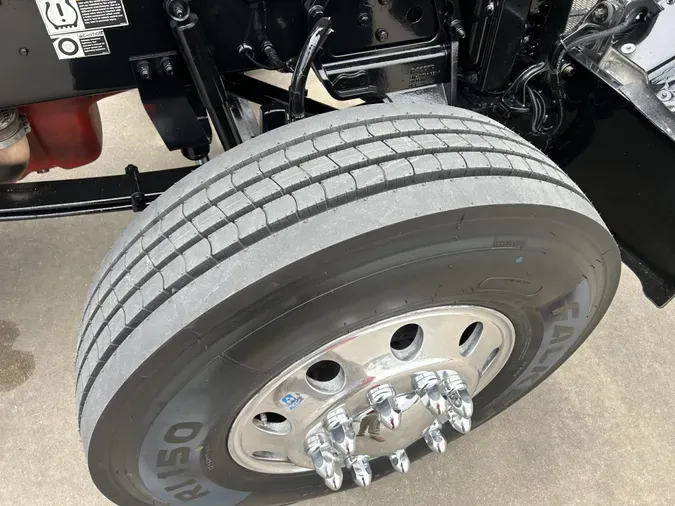 2020 Peterbilt 389