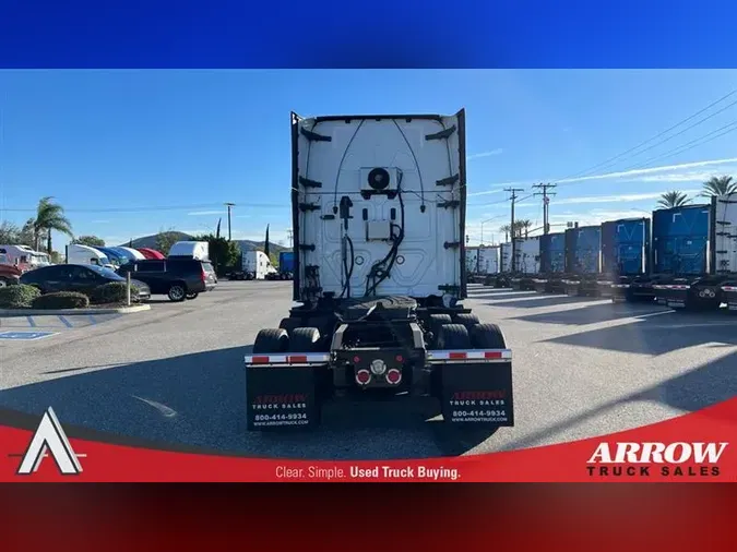 2021 FREIGHTLINER CA126