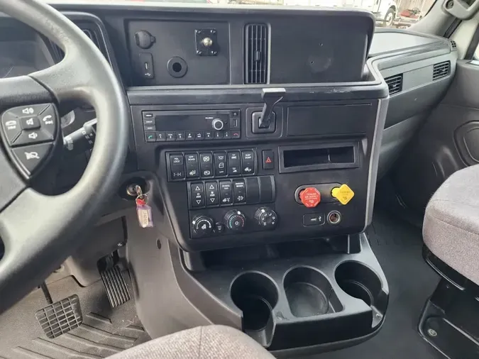 2020 NAVISTAR INTERNATIONAL LT625 SLPR CAB