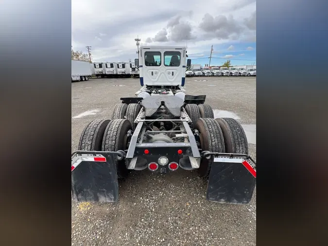 2018 FREIGHTLINER/MERCEDES CASCADIA 125