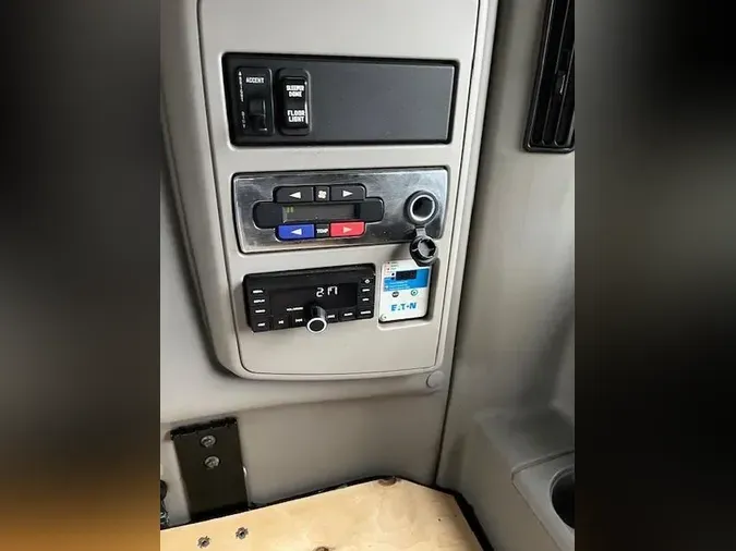 2021 International LT625