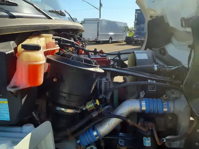 2019 FREIGHTLINER M2 106