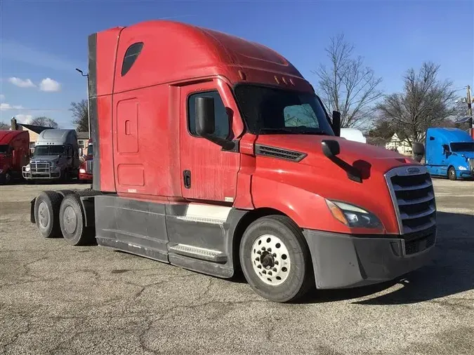 2021 FREIGHTLINER CA126