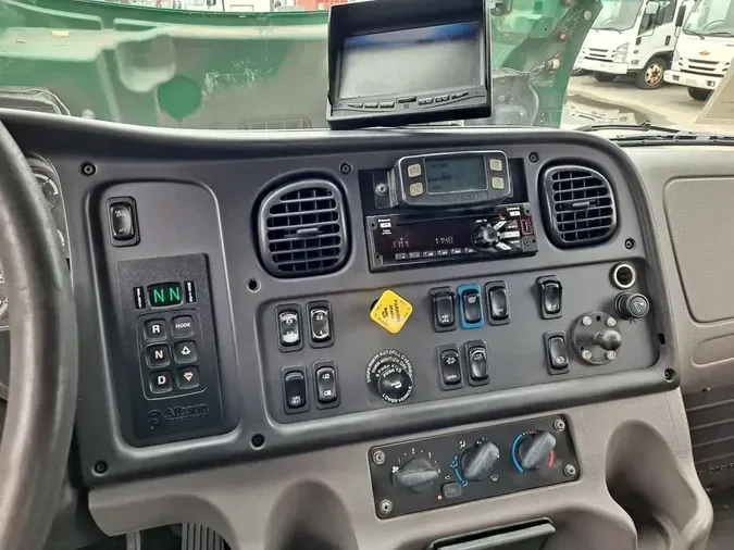 2020 FREIGHTLINER/MERCEDES M2 106f65cecbda8b140a2253349e2e0ac1ef7