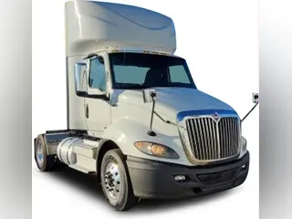 2018 International RH613