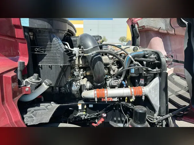 2022 Freightliner Cascadia 126