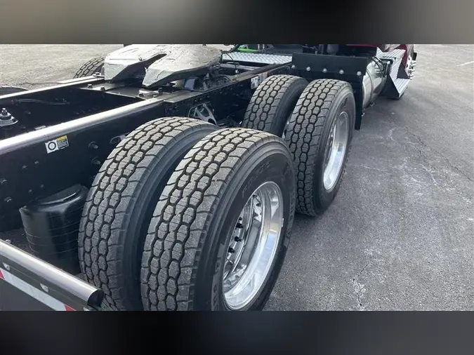 2021 KENWORTH T680