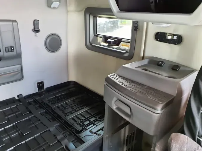 2019 VOLVO VNL64T-760