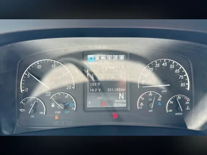 2023 Freightliner Cascadia 126