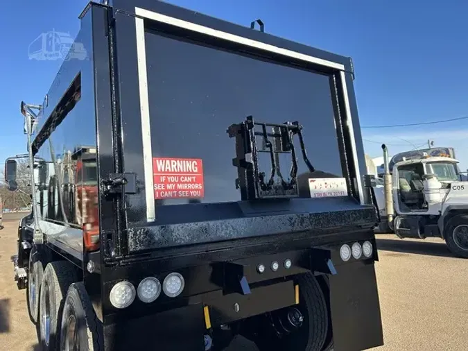 2013 MACK PINNACLE CXU612