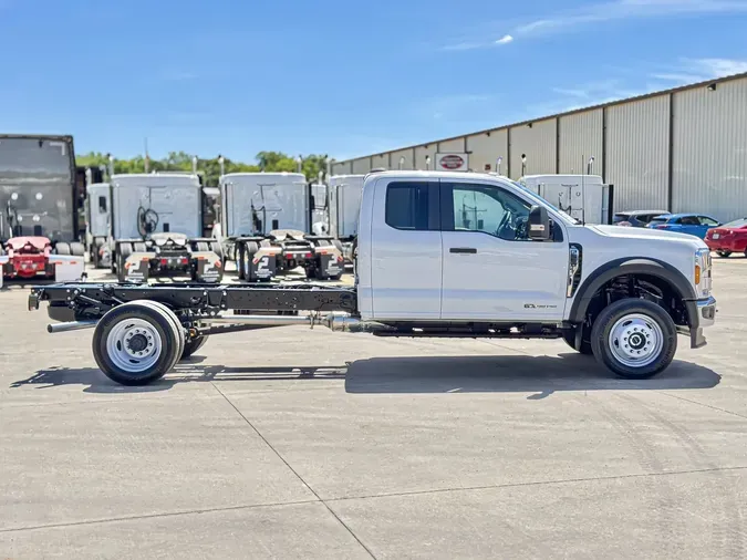 2025 FORD F-550 XL