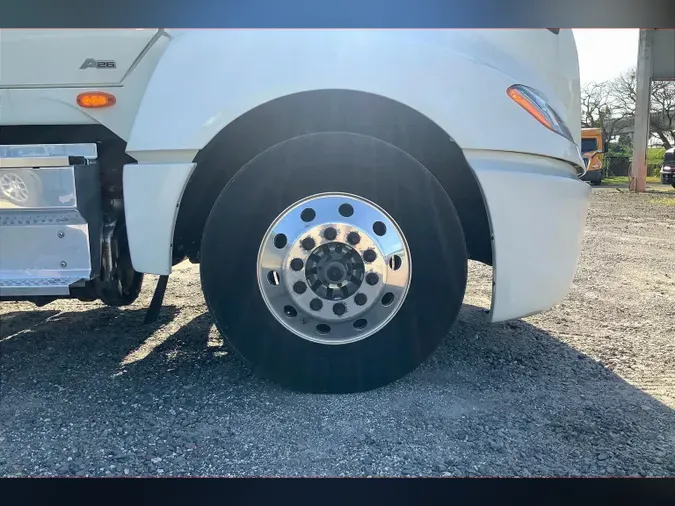 2023 INT LT625 6x4