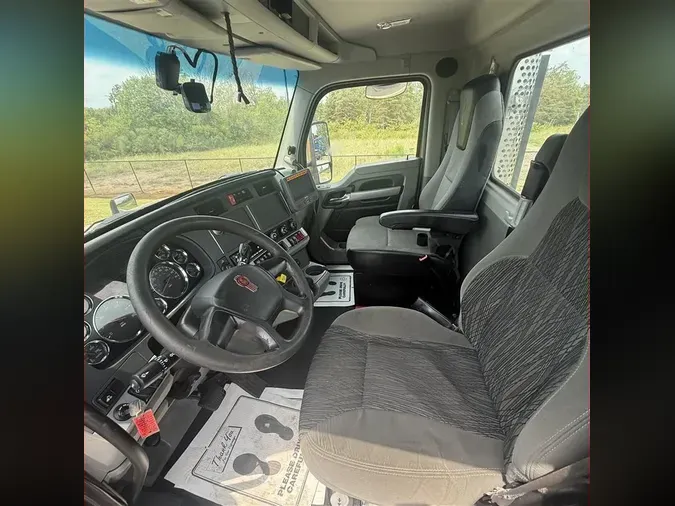 2022 KENWORTH T680