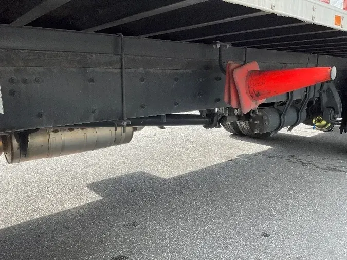 2016 FREIGHTLINER M2