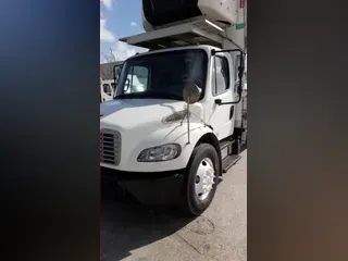 2015 Freightliner M2 106
