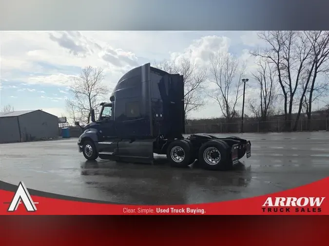 2021 INTERNATIONAL LT