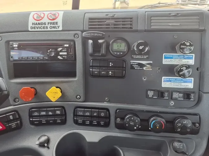2019 FREIGHTLINER/MERCEDES CASCADIA 125