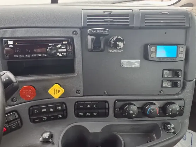 2018 FREIGHTLINER/MERCEDES CASCADIA 125