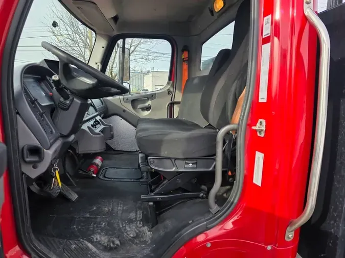 2020 FREIGHTLINER/MERCEDES M2 106