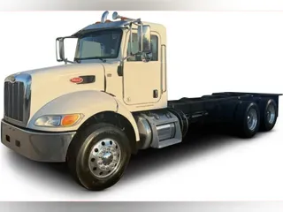 2019 Peterbilt 348