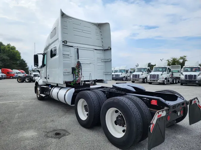 2019 VOLVO VNL64T-760