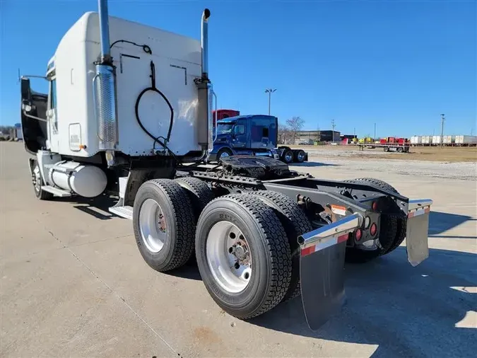 2004 FREIGHTLINER COLUMBIA