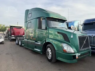 2006 VOLVO VNL64T780